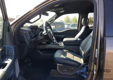 2023 Ford F-150 Lightning Lariat z USA, uszkodzony, nr VIN 1FTVW1EL0PWG22697